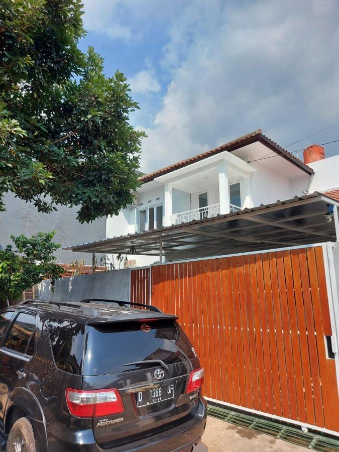 Villa Jk House Bandung Esterno foto